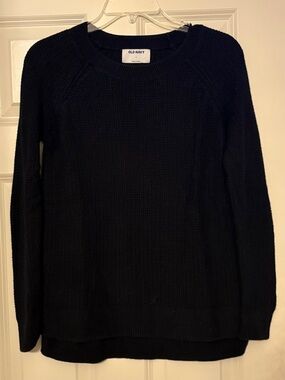 Old Navy Black Sweater, size small